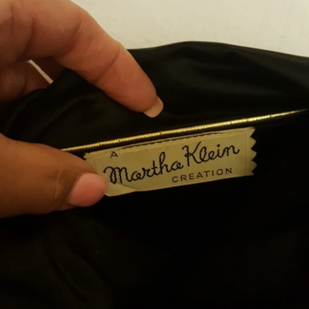 MARTHA KLEIN CREATION SATIN WEAVE CLUTCH‎ VINTAGE